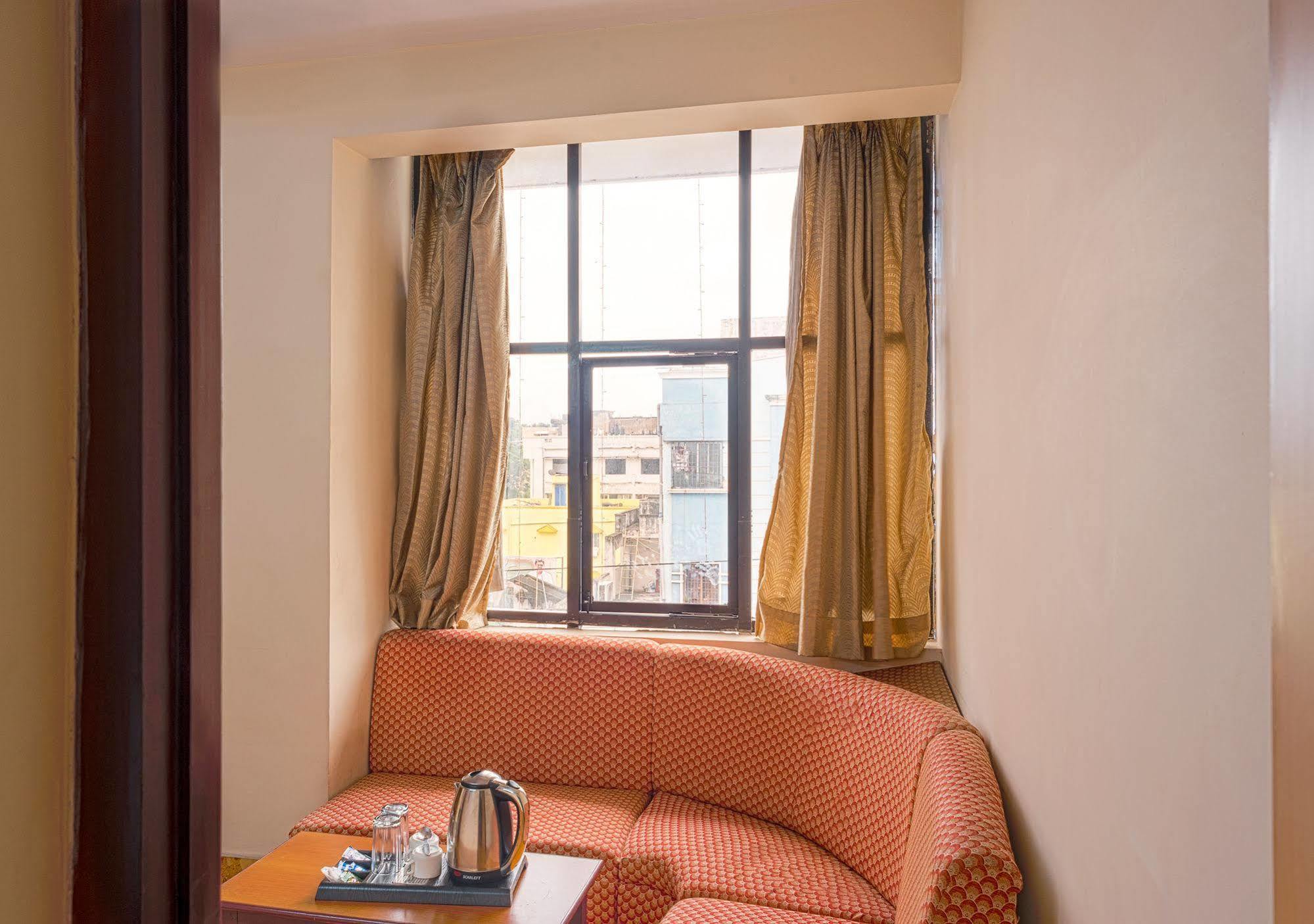 Hotel Saaket Residency Visakhapatnam Exterior foto