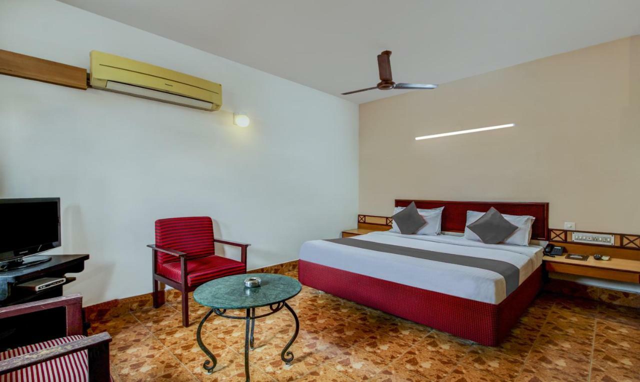 Hotel Saaket Residency Visakhapatnam Exterior foto